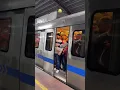 Lagu Metro ka gate mai ek banda ka hath fas gya. 😨😢#shorts #viral #delhi #delhimetro