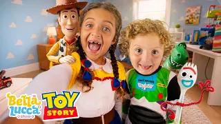 Bella e Lucca Viraram Brinquedos Igual ao Toy Story - Bella e Lucca Show