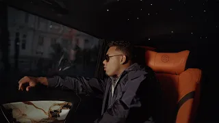 Myke Towers - CARITA FELIZ (Official Music Video)
