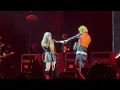Download Lagu Avril Lavigne \u0026 Mod Sun - Flames (Toronto 2022)