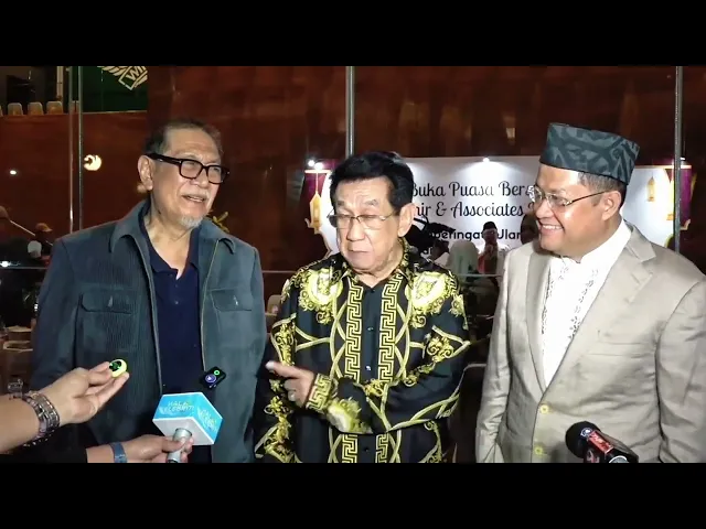 Anwar Fuady Rayakan Ulang Tahun Ke-79, Terima Kado Istimewa - JPNN.com