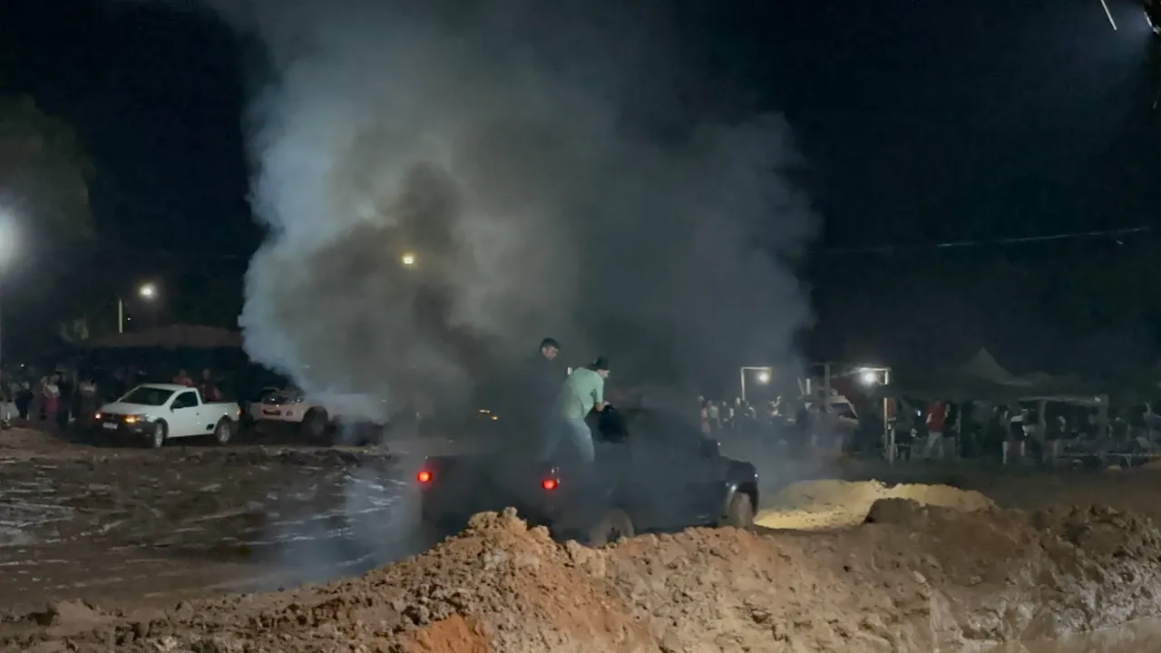 CHEGAMOS EM RIO VERDE E A L200 ATOLOU FEIO NO BARRO????