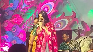 mujhe tune malik bahut de diya he vrindavanchandrodayamandir swati mishra 