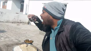 Chat Pe  Swadist Khana Khaye  Kaha Aagye