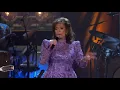 Loretta Lynn -  Coal Miner's Daughter (Live)