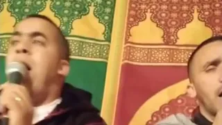 هو الحبيب الذي ترجى شفاعته من كل هول من الاهوال مقتحم 