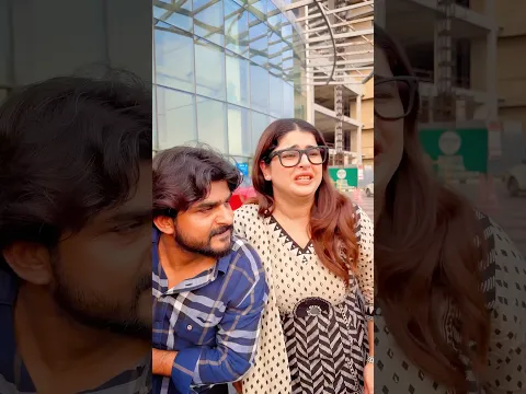 Biwi ne range hatho pakad liya #funny #comedyshorts #comedy