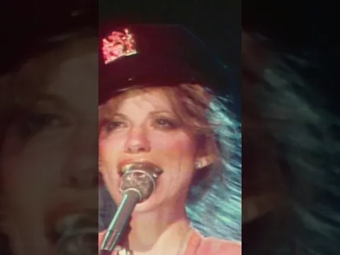 Carly Simon - Vengeance