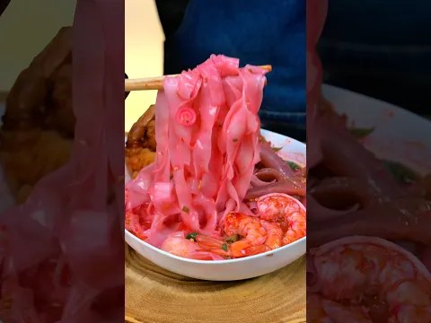 Best Crispy Shrimps Pink Noodles #food #mukbang #shorts