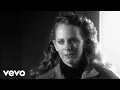Download Lagu Reba McEntire - The Night The Lights Went Out In Georgia (Official Music Video)