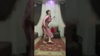 انا بحبك يا ابن بلدى مع ورده كل سنه وكل حبايبى بخير وعيد سعيد علينا كلنا 