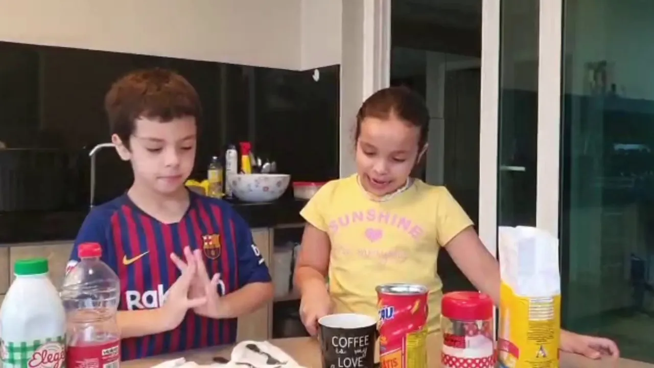 BOLO MOUSSE DE CHOCOLATE 🎂🍫- MIL DELÍCIAS NA COZINHA. 