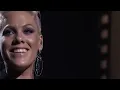 P!nk -  Try  (Live, 2012)  Lyrics / Subtítulos  Español
