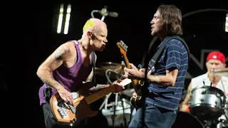 Red Hot Chili Peppers - Eddie Live w John Epic Solo