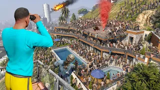 OS ZUMBIS INVADIRAM A CASA DO FRANKLIN NO GTA 5!