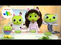 Download Lagu Squishy Squeezy Glow Masks ✨ Gabby’s Dollhouse | Netflix Jr