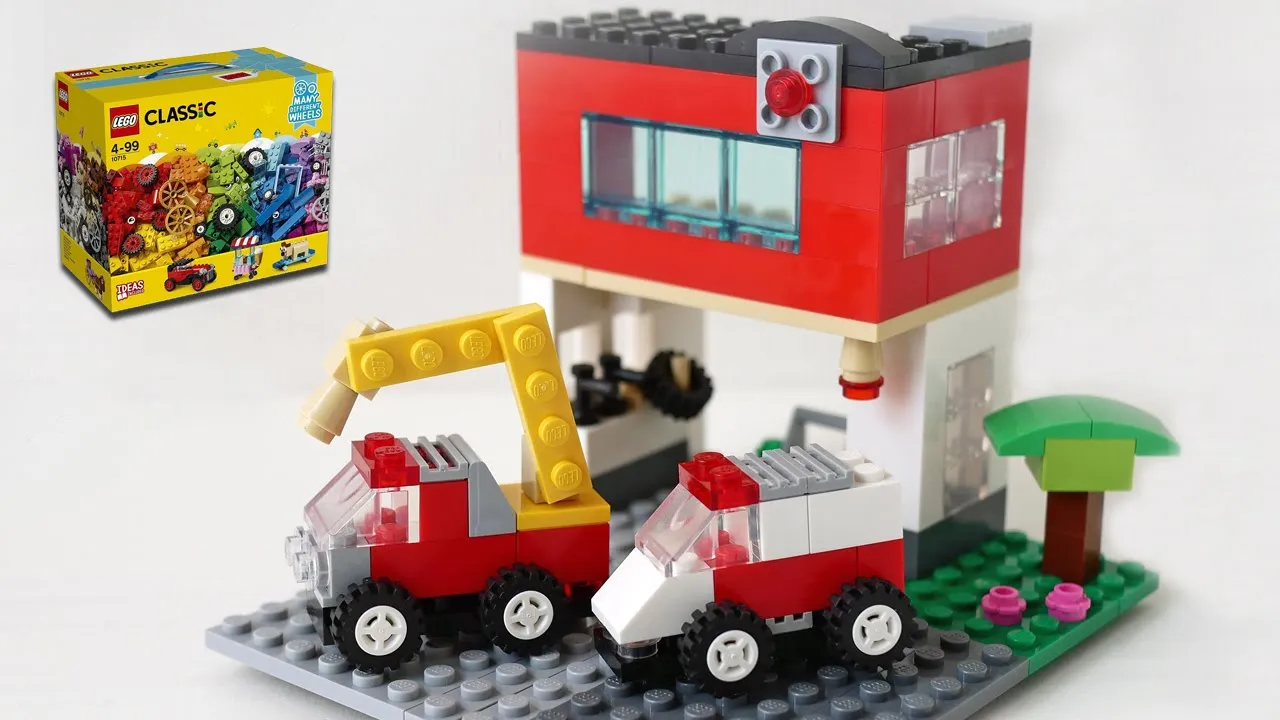 Building LEGO City LEGO Truck (3221)