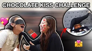 Download (ENG SUBBED) CHOCOLATE KISS CHALLENGE!! MP3