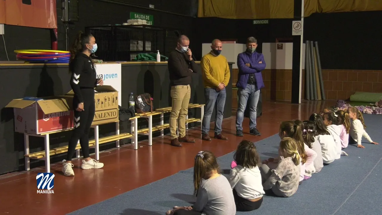 Entrega de uniformes a las Escuelas Deportivas Municipales