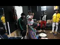 Ngomon za Kongo interprete "Dede sur mesure" de Zaiko Langa Langa