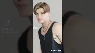 من برأيكم الاجمل عن رائي كلهم تيم تين نيت تايلر كريس زاك لايك اشتراك 