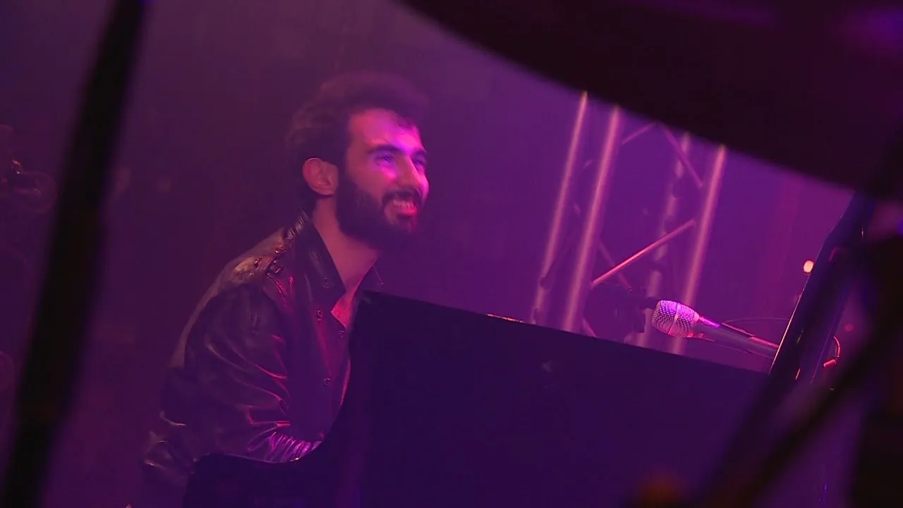 Tigran Hamasyan - The Road Song (Live at Jazz Sous Les Pommiers, Coutances, 2015) Tigran Hamasyan - The Road Song (Live at Jazz Sous Les Pommiers, Coutances, 2015)