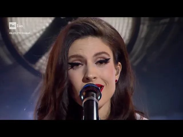 Sanremo 2026 - Ditonellapiaga canta Che fastidio!