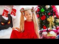 Download Lagu Diana and Dad are getting ready for Christmas
