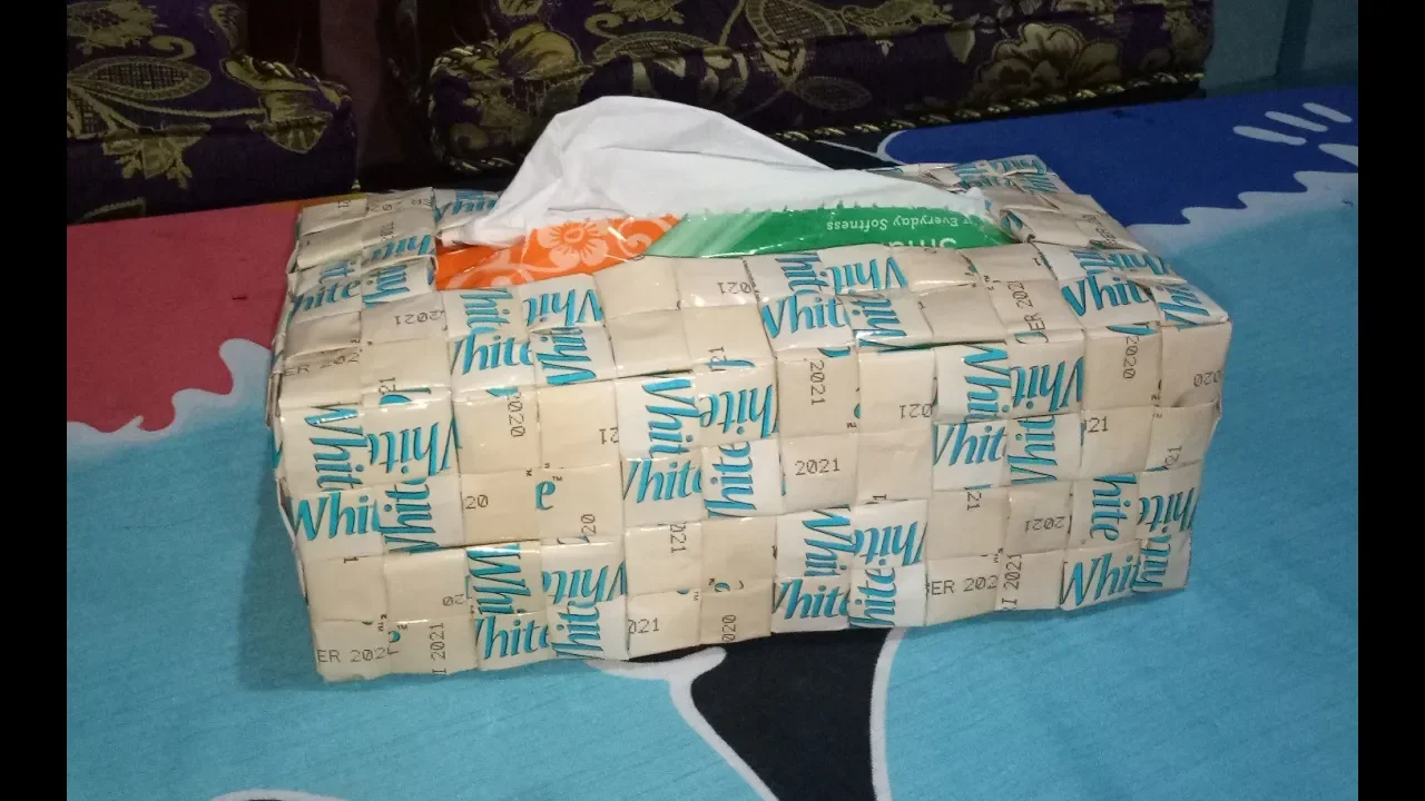 Cara membuat dompet dari bungkus kopi. 