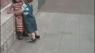 ابعدوا عني الولد دا الوصف 