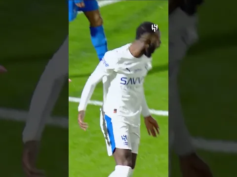 🎥 نعود لهدف "حسان" الموسم الماضي أمام "نيوم" ⚽️