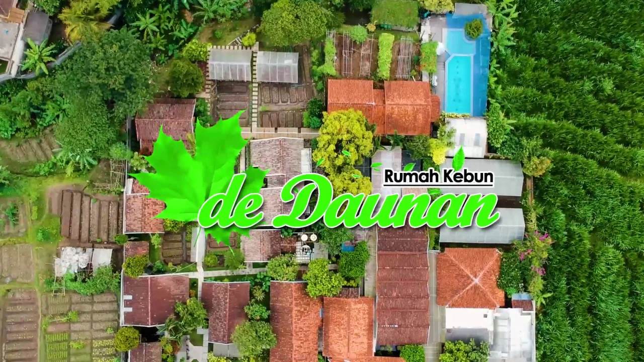 
          
          
          
            
            De Daunan Guest House - Penginapan Budget Paling Asri di Kota Batu, Short Video
          
        . 