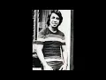 Download Lagu ade manuhutu the best