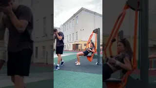 شوف البنات تيك قليلة الادب 