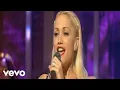 Download Lagu Gwen Stefani - Hollaback Girl (Live)