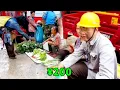 Download Lagu 阿義街頭扮乞丐討要，好心阿姨給阿義買包子吃，背後理由讓人爆哭！ 【阿義走鄉村】#Farm #tour #drama #正能量