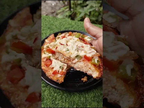 কোনো রকমের ঝামেলা ছাড়াই 10মিনিটে পিজ্জা 🍕রেডি ||pizza#pizzalover #recipe #pizzarecipe #shorts
