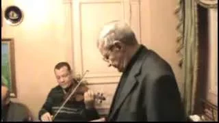 بعد الصبر ماطال حققنا الامال برياستك ياجمال غناء د انس عبده صالون د خليل الديوانى 23 2 2015 