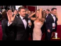 Reese Witherspoon Grabs Jennifer Aniston s Butt at at 2015 Oscars
