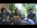 Miró / Aférrate (versión acústica)