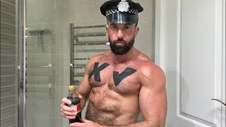 Can You Do This With Your Stomach? Extreme Ab Control LIVE