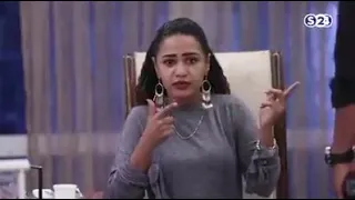 ماكنت متصور البت دي دلوعه كده  دندنها