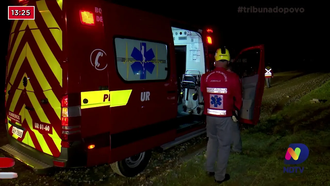 Acidente em Joinville: Motorista perde controle da direção e capota veículo