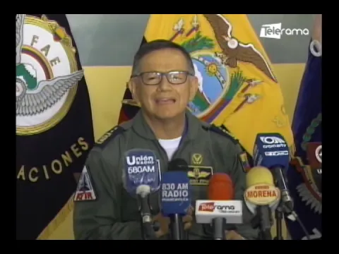 Avioneta con droga aterrizó en Manglaralto ocupantes escaparon pero dejaron la droga