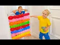 Download Lagu Chris and Niki play with balloons