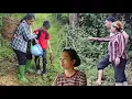 Download Lagu Long's father panicked and ran to find his son when he was late to pick him up.