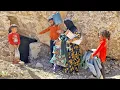 Download Lagu Sajjad and Amina's efforts to search for shelter from one cave to another
