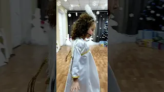 РІЗДВЯНІ ДИВА ДЕНЬ СВЯТОГО МИКОЛАЯ АНГЕЛ МІРЧАНСЬКА ПОЧАТКОВА ШКОЛА 