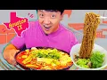 VIETNAMESE FOOD TOUR Best PHO CHEAP EATS in Houston Texas