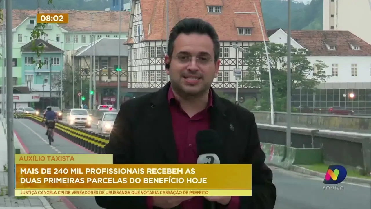 Mais de 240 mil taxistas recebem 2 parcelas do benefício destinado à categoria nesta terça-feira